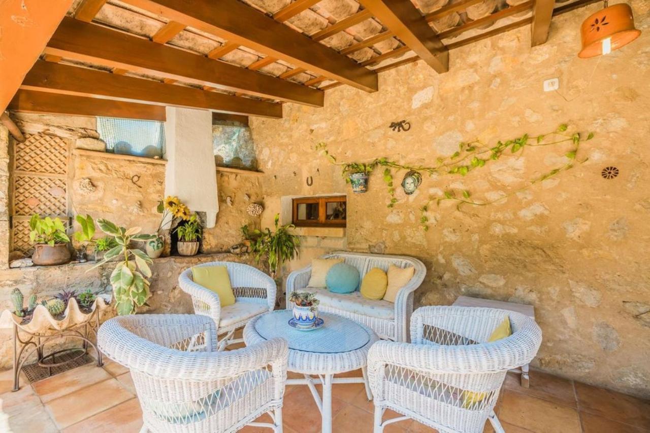 Papalaia Villa *